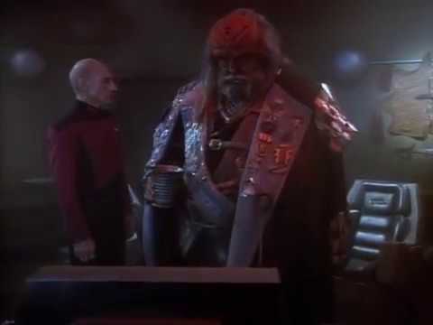 K'mpec Insists That Picard To Become The Arbiter of Succession