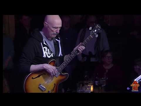 Phil Keaggy, Tony Levin, Jerry Marotta | Steely Funk (The Bucket List Live at Daryl's House)