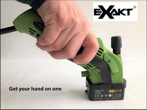 Exakt 14 saw with Multi-Rail edge guide, 3 saw blades, dust extraction hose and more.