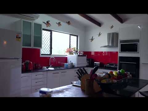 1064 Moore Park Road, Gooburrum, QLD 4670, 4 Kuwarto, 2 Banyo, House