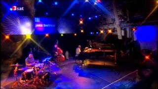 Kids are pretty people (Thad Jones)