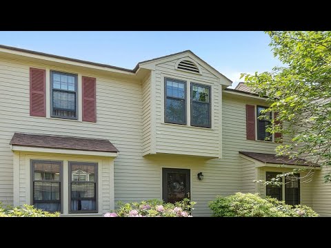 75 Apache Way, Tewksbury, MA Presented by Ron Carpenito.