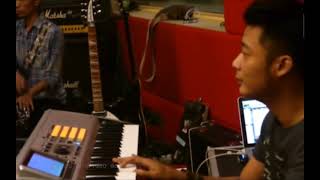 Download lagu NOAH - ADA APA DENGANMU ( LATIHAN DI MUSICA STUDIO BARENG INDRA DAN ANDIKA EX PETERPAN ) mp3