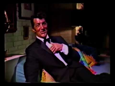 I Can't Believe That You're In Love With Me - Dean Martin
