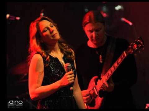 Shelter - Tedeschi Trucks Band - Lyrics