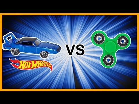 MUSCLE CARS vs FIDGET SPINNERS - Hot Wheels
