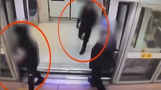 Calci, pugni e spray urticante per una collana d'oro: il video della rapina in metropolitana a Mi...