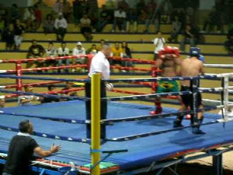 patada por el culo 1ª velada clube Ushiro