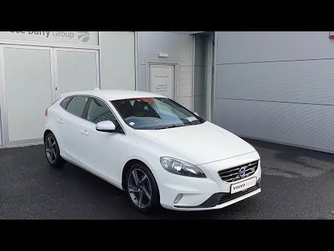152D26867  - 2015 Volvo V40 1.6 D2 R-DESIGN 115BHP 5DR 15,900