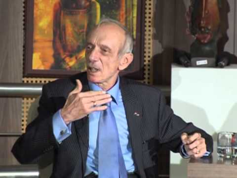 KÖZÉLETI KÁVÉHÁZ Vendég: Szentmihályi Szabó Péter, író