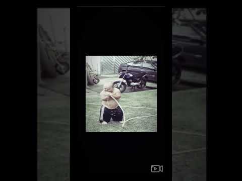 Fratele lui Adrian Minune cântă muzică la furtun