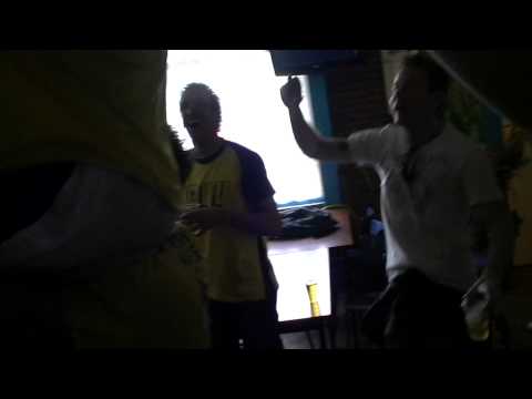 Jan Abaisa op de schouders na vv Drechtstreek - GVV'63