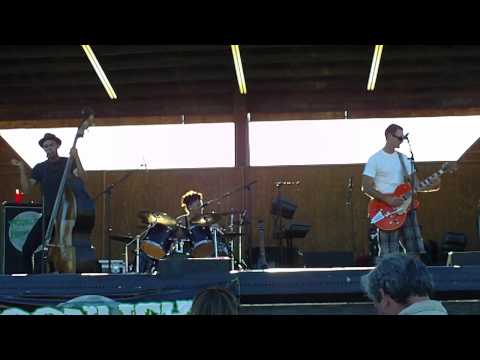 Moonlight Howlers- Go Daddy Go!