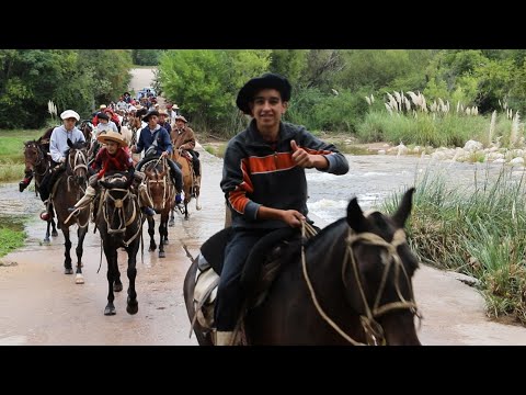 Procesión desde San Luis a Córdoba. La fe del pueblo por El Santo Cura Brochero | Resumen