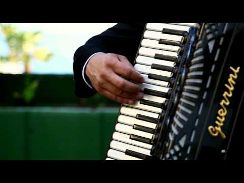 Efto Pupinoski - Golem merak (SPOT 2015)