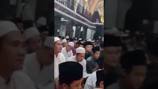 Download lagu Pembacaan maulid Al barzanji di Cilongok pasar Kemis....yang d pimpin langsung oleh gubes Cilongok🌹 mp3