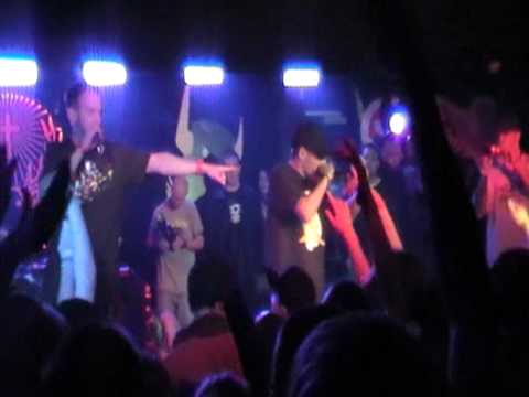 LA4 - Relativně spokojenej live ft. Hugo Toxxx, křest Gyzmo, Rock Café 4.2.2011