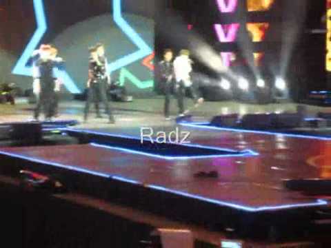 [FANCAM] 130309 Music Bank Live in Jakarta Beast - Beautiful Night