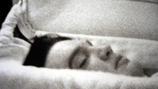 1977 SPECIAL REPORT: &quot;THE FUNERAL OF ELVIS PRESLEY&quot;