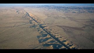 Fault Line, using piano, paper, laptop, fingernails, vocals and pens (ELO Cover).