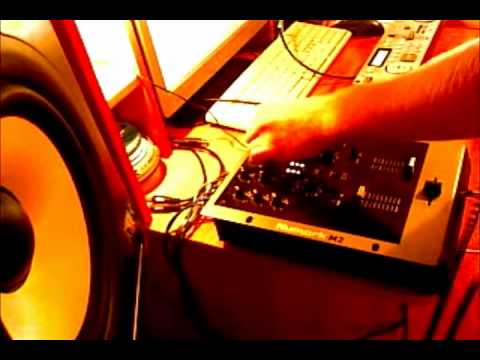 DJ Hardstyler mixing