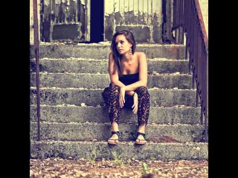 Tamara Jokic - Há uma música do povo (Mariza Cover)