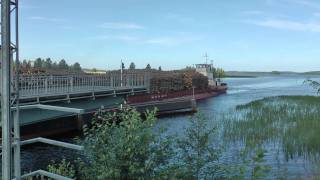 Itikka road swing bridge opens