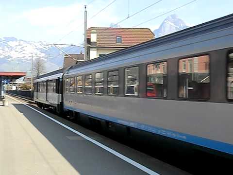 SBB RE460 096-1 met EC BPM 51-85 en BPM 61-85 rijtuigen vanuit Brunnen