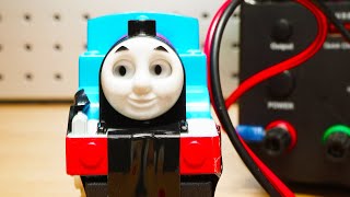 改造せずともこれだけでもう十分イカれさせてるだろww - トーマスを改造して目を"イカれ"させてみた