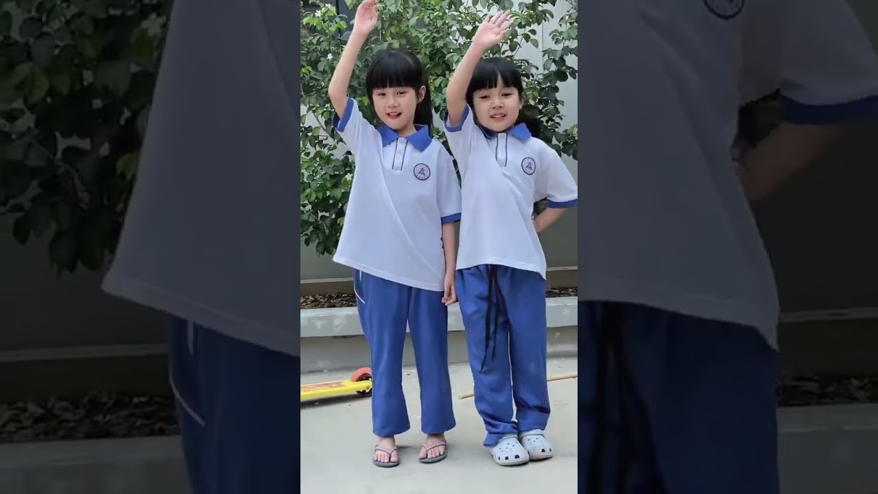 #shorts#cutetwinsbaby#ချစ်စရာကောင်းတဲ့သမီးအမွှာလေးတွေပါ