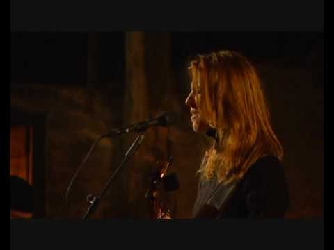 Cohen in het Fries - Dûnsje my de leafde út (Elske de Wall)