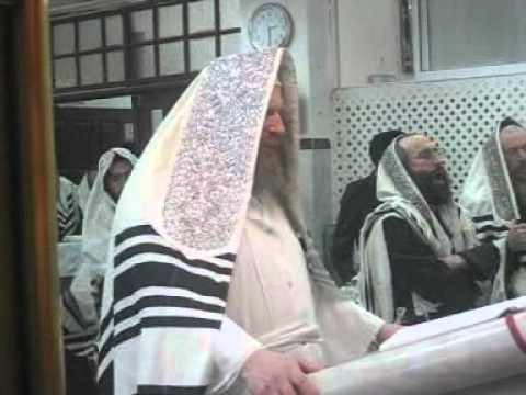 Pittsburger Rebbe ztl during the Jewish Holidays