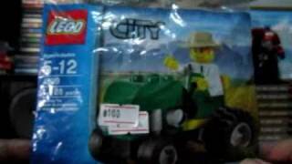 preview picture of video 'Toy Review: LEGO® City 4899 Farm Tractor!'