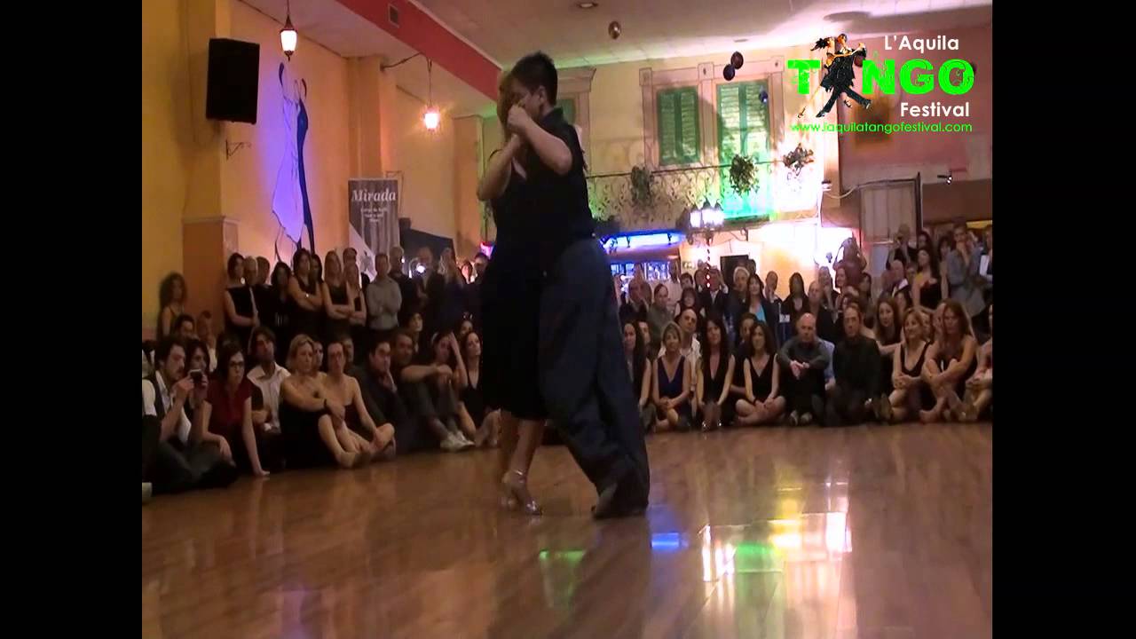 Carlitos Espinoza y Noelia Hurtado - Tango 2/4 - International L'Aquila Tango Festival 2013