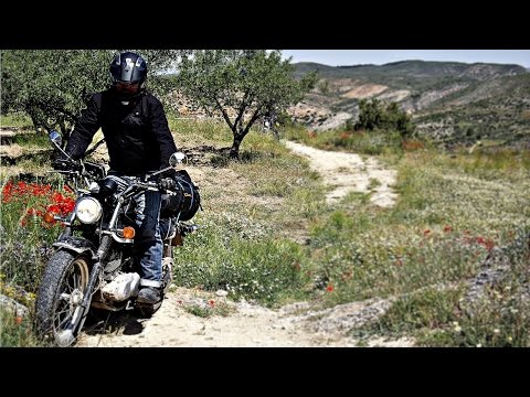 Suzuki Van Van (RV 125). Vanvaneando con Pluto.