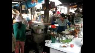 preview picture of video 'Green Apple Activities Hoi An Vietnam Market Tour Food Activities'