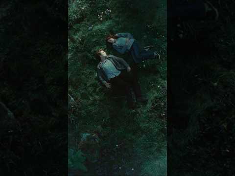 Video Thumbnail: This is the skin of a Herbstfan, Bella. #Twilight