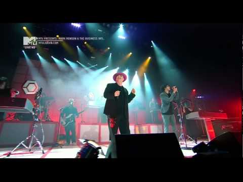Boy George & Mark Ronson - Somebody to love me. MTV live (HD)
