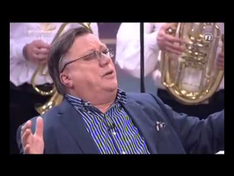 Slavonski trubači s Halidom Bešlićem u IN Magazinu