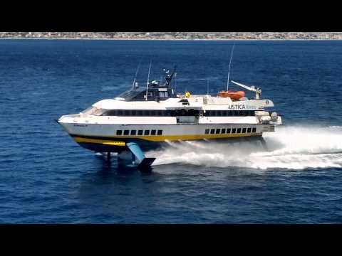 Hydrofoil Adriana M arriving in Messina