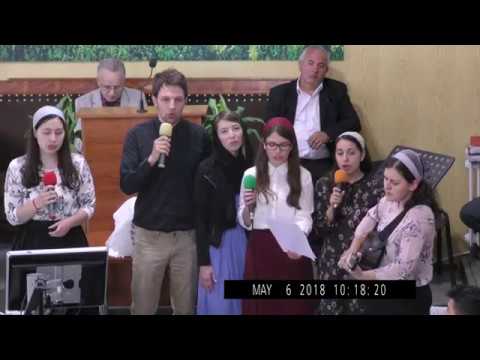 Grup de  studenți de la CRST - Să se bucure orice neam