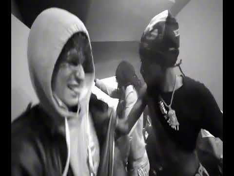 tezzus, skaiwater, 1300saint - bacccarat [visualizer]