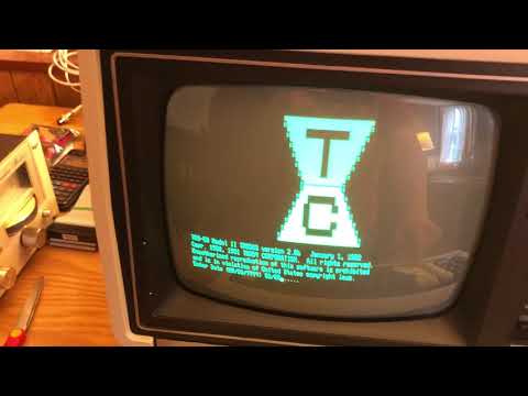 TRS-80 Model 16 - TRSDOS boots