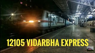 preview picture of video 'SUPAR FAST WITH CSMT- G AJIN/WAP-7 12105 VIDARBHA EXP CR'