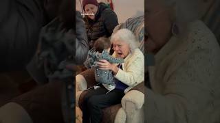 Grandma breaks down in tears meeting her great-gra
