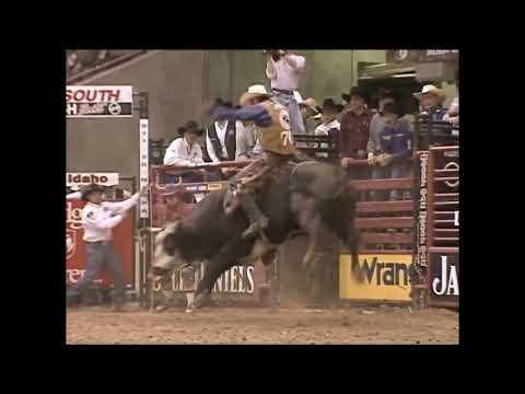 Cory Turnbow vs Happy Hooker - 00 PBR Nampa (88 pts)