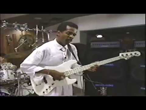 Larry Graham - Killer Slap Bass