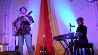 Ronnie Taheny and Ben Ford-Davies perform 'Just a Man' at Trinity Sessions, Adelaide