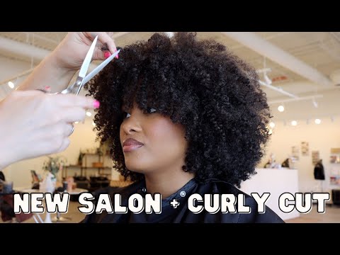 come with me for a curly trim at the BEST salon in...