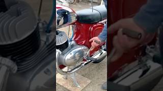 Download lagu HAND START! Jawa 350 mp3